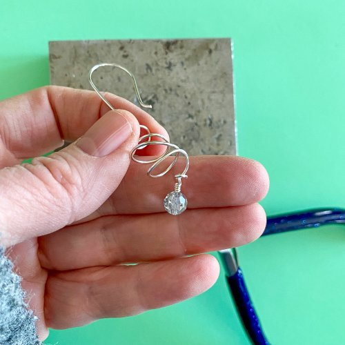 Margot Potter's Twister Earrings - , Contemporary Wire Jewelry, Spirals, Wire Spiral, Spiral Wire Wrap, Wire Wrapping, Wrapping, Wire Wrapping Jewelry,  slide a coiled dangle onto the wire.